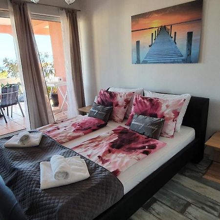 Villa Dijana Малинска Экстерьер фото