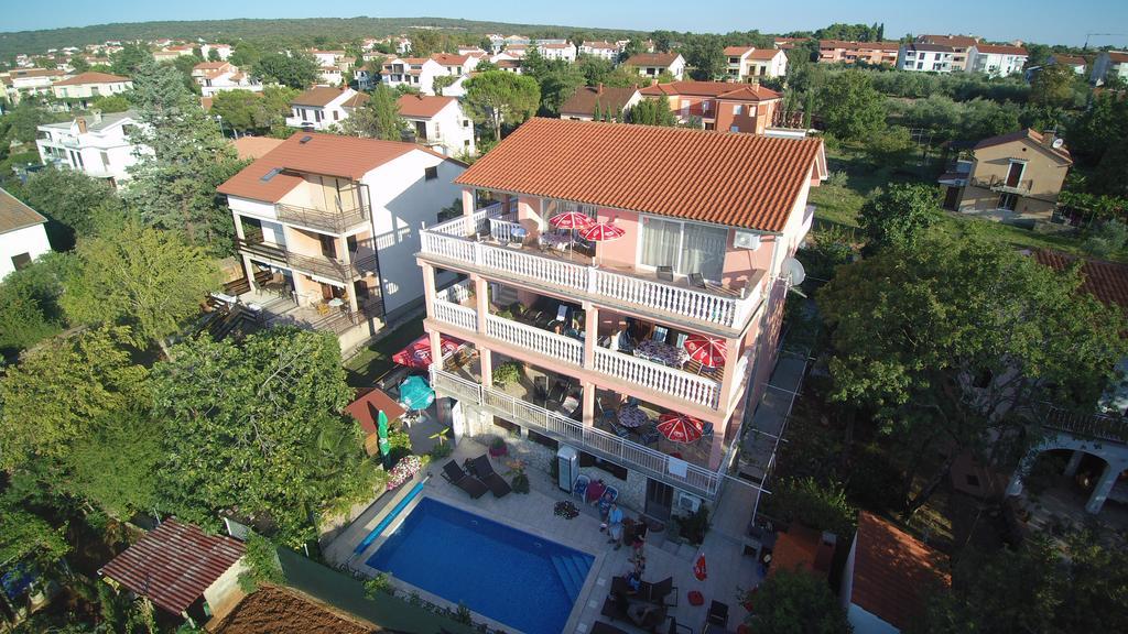 Villa Dijana Малинска Экстерьер фото